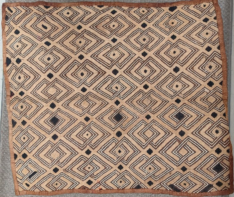 AFRICAN HIGH PREMIUM ORIGINAL TEXTILE KUBA RAFFIA CLOTH CURRENCY KASAAI SHOOWA gallery