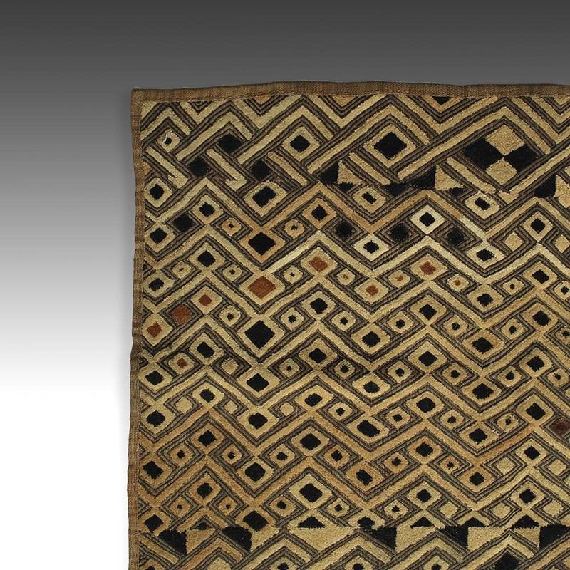 KUBA SHOOWA PRESTIGE PANEL CUT PILED RAFFIA D. R. OF CONGO CENTRAL AFRICA 20TH C gallery