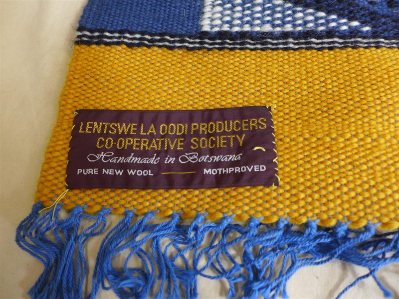 2 Vtg Lentswe La Oodi Producers Handmade BOTSWANA WOOL TAPESTRY 12x17" Textiles gallery