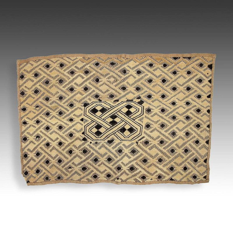KUBA SHOOWA PRESTIGE PANEL CUT PILED RAFFIA D. R. OF CONGO CENTRAL AFRICA 20TH C