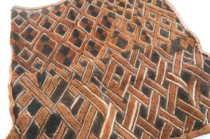 NEW Vintage African Kuba Shoowa Cloth Raffia Textile Panel 23×22 Kasai Velvet 09