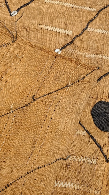 Vintage African Kuba Showa Bark Cloth Handstitched Raffia Textile 22x41 inches gallery