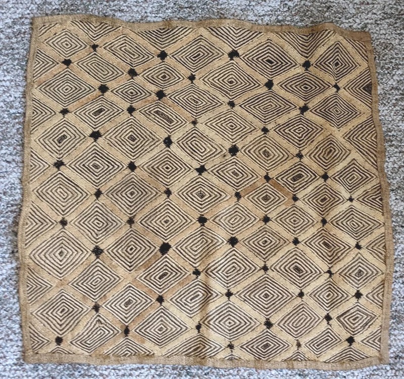 AFRICAN ORIGINAL KUBA CLOTH VELVET KASAAI PREMIUM TEXTILE SHOOWA RAFFIA DRCONGO