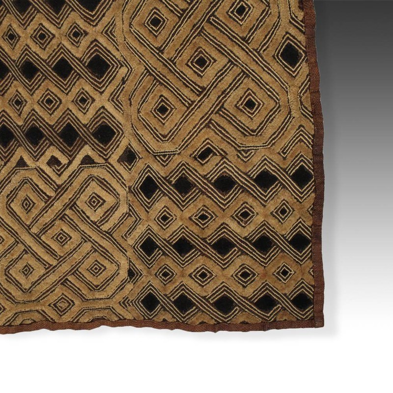 KUBA SHOOWA PRESTIGE PANEL CUT PILED RAFFIA D. R. OF CONGO CENTRAL AFRICA 20TH C gallery