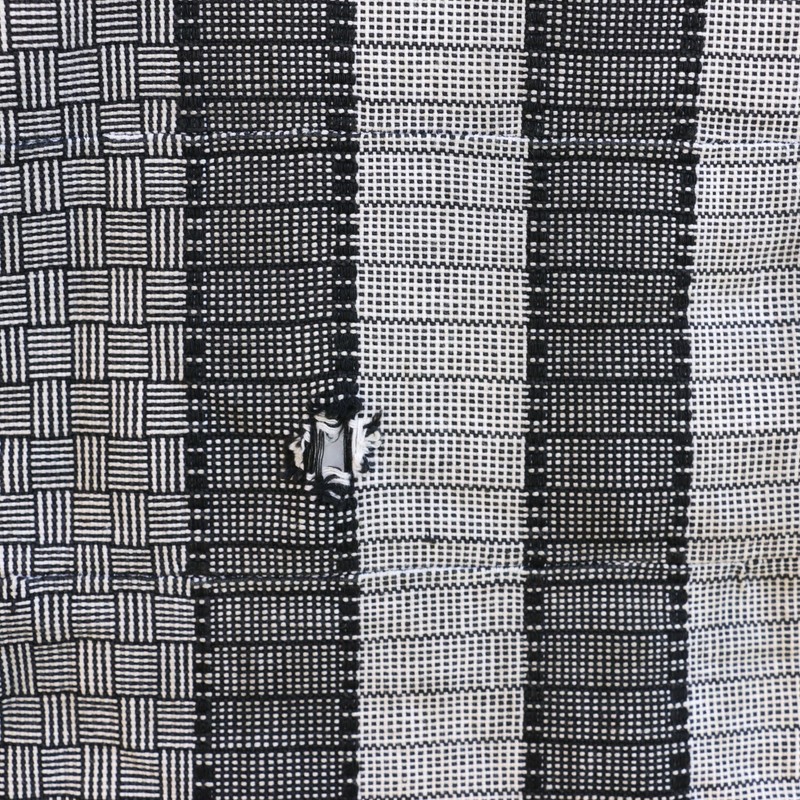 Baule Stripwoven Textile Côte d’Ivoire 50x69 inch gallery