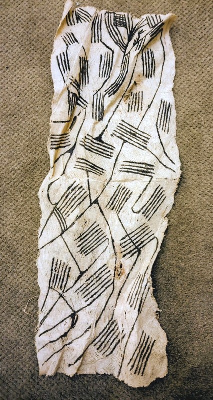 AFRICAN VERY RARE M'BUTI PYGMY NATIVE PAINTING TEXTILE BARK LOIN CLOTH DR CONGO gallery