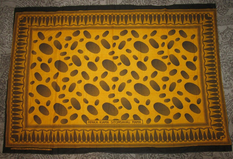 Vtg black yellow African textile fabric Nida Nzito Khanga Pamba Ya Tanzania Giga
