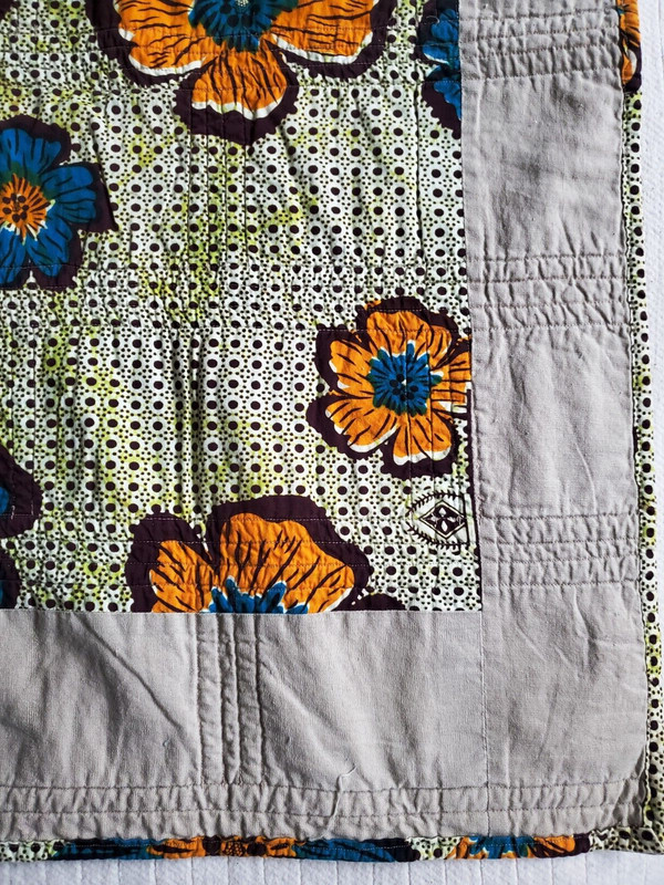 Superb Handmade & Signed Reversible Quilt Bold African Prints Patchwork 64x48 in gallery