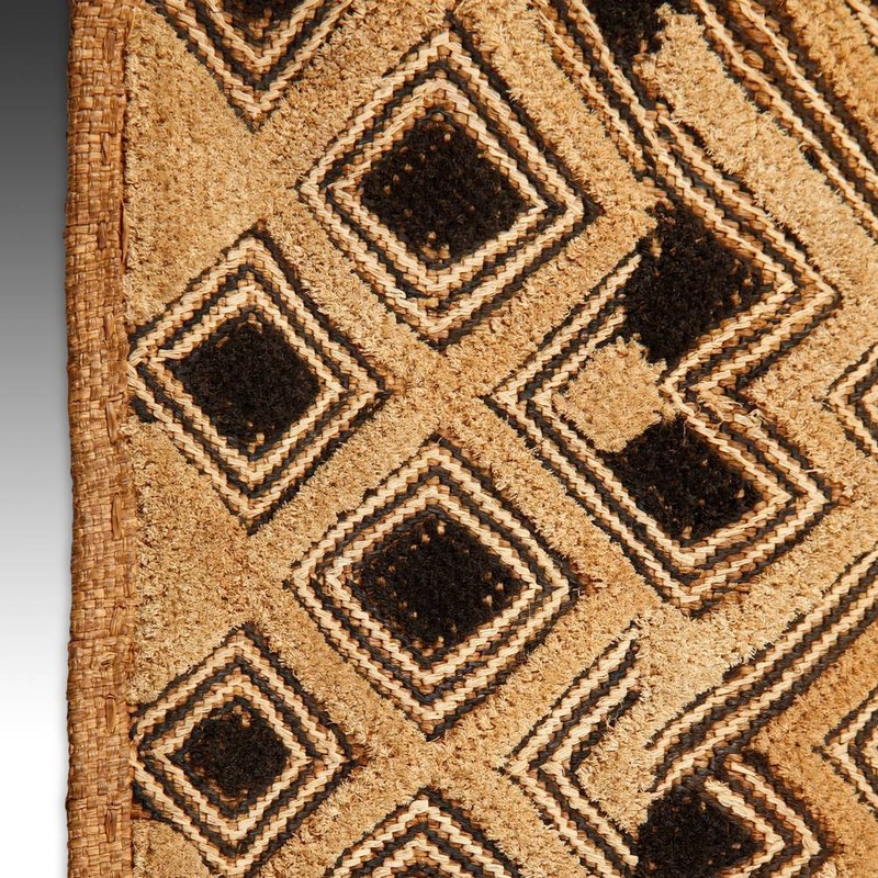 KUBA SHOOWA PRESTIGE PANEL CUT PILED RAFFIA D. R. OF CONGO CENTRAL AFRICA 20TH C gallery