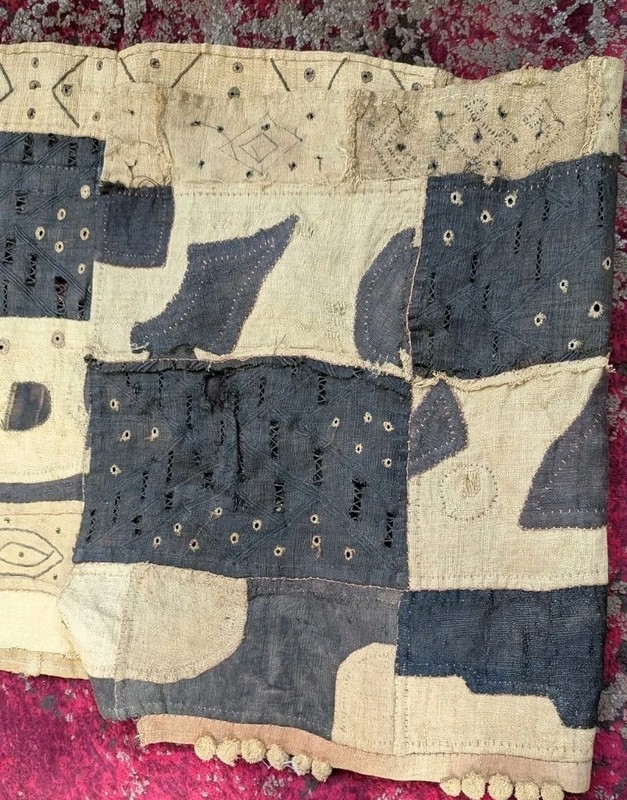 Vintage African Mudcloth Mali Bogolanfini Patchwork Textile Black White 63 x 20 gallery
