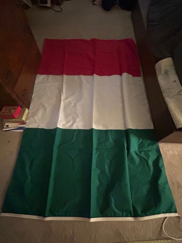 *Vintage Italian Flag Red White Green Large Nylon 55 x 88 Inches gallery