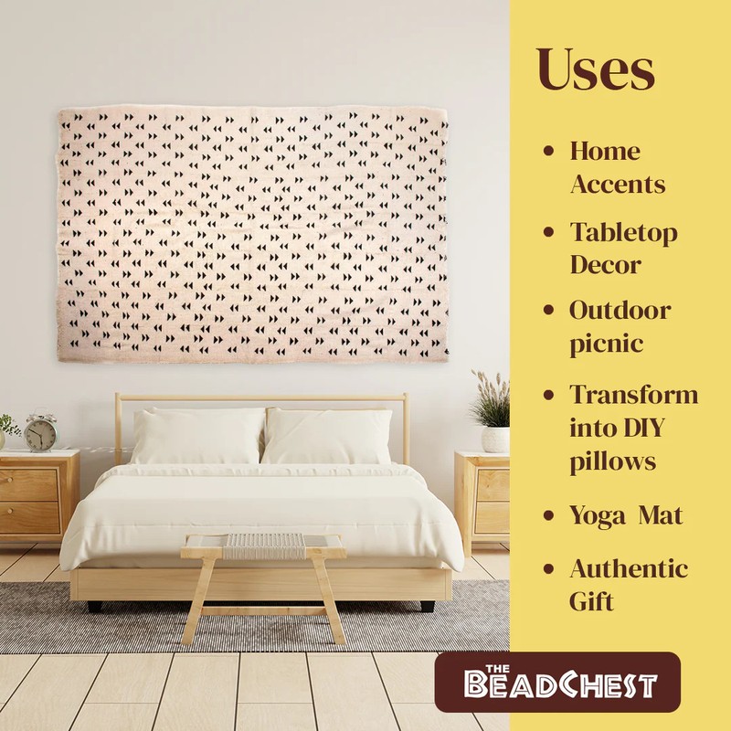 White Bogolan Mali Mud Cloth Arrow Design African Black and White Cotton gallery