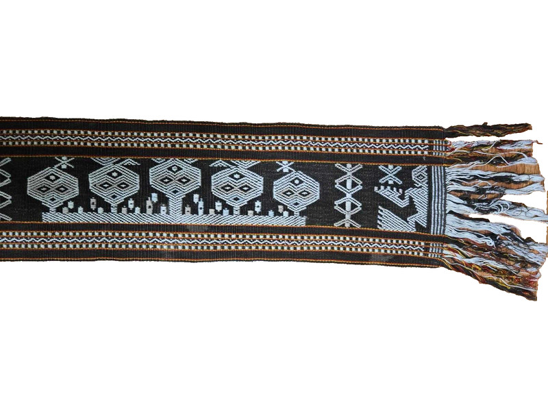57x7,5"Indonesian Ikat fabric, handwoven , textile art gallery