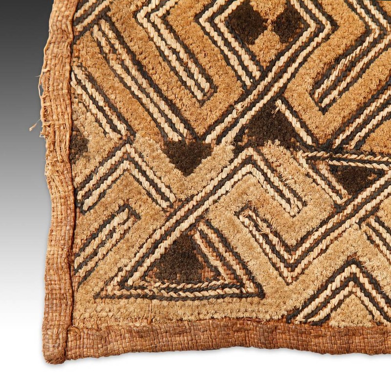 KUBA SHOOWA PRESTIGE PANEL CUT PILED RAFFIA D. R. OF CONGO CENTRAL AFRICA 20TH C gallery