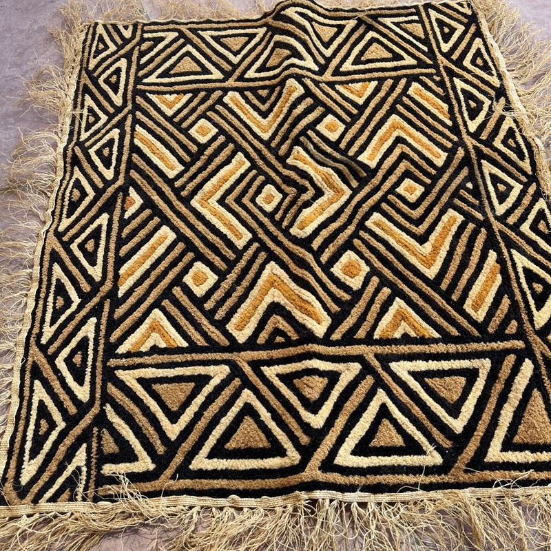 Vtg Kuba Cloth Raffia hand woven 31 X 27 Traditional African Tribal Zaire 1973