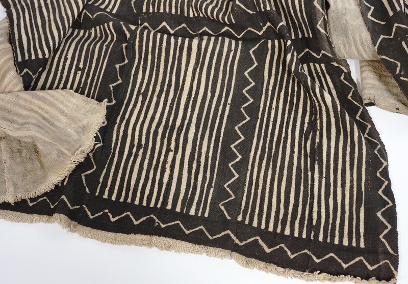 Antique monochrome handmade Bogolan strip-woven mud cloth Mali, West Africa B244 gallery