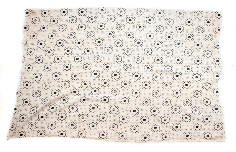 White Bogolan Mali Mud Cloth Dotted Cowrie Design African Black and White Cotton gallery