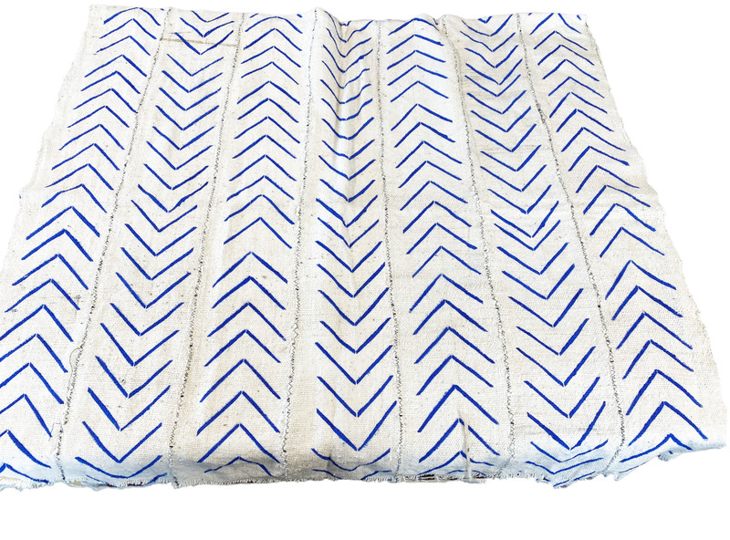 #5154 Superb Blue & White African Bogolan Mud Cloth Textile 38 » by 61 «