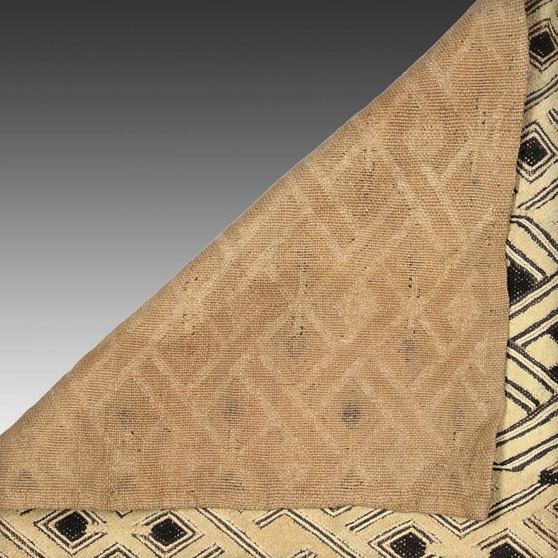 KUBA SHOOWA PRESTIGE PANEL CUT PILED RAFFIA D. R. OF CONGO CENTRAL AFRICA 20TH C gallery