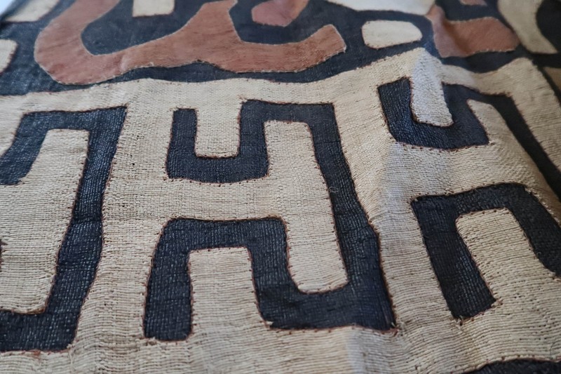 NEW Vintage African Kuba Dance Skirt 136x23 Raffia Textile Applique Congo Cloth gallery
