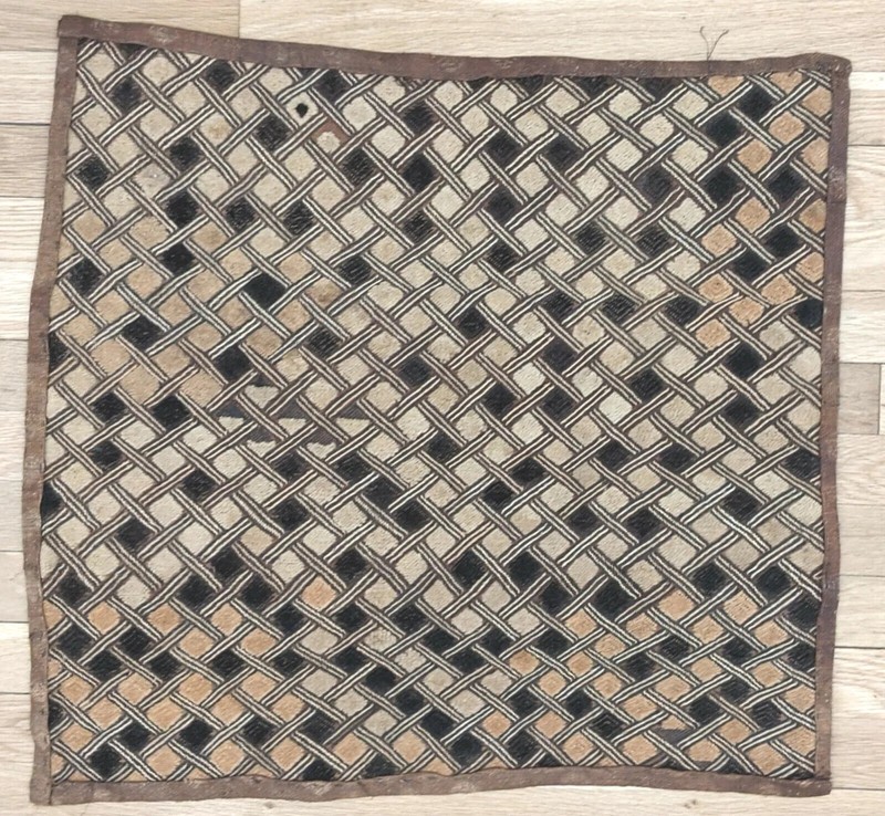 ORIGINAL KUBA RAFFIA CLOTH PANEL TEXTILE CURRENCY KASSAI SHOOWA DR CONGO ETHNIX