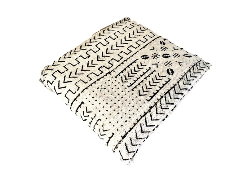 African Bogolan Black and White Mud Cloth Textile Mali 39″ by 66″
