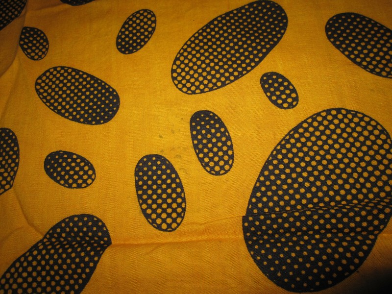 Vtg black yellow African textile fabric Nida Nzito Khanga Pamba Ya Tanzania Giga gallery