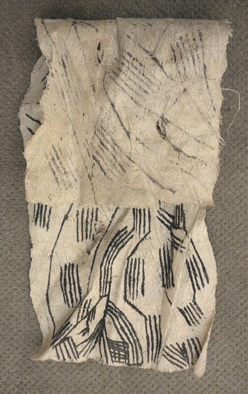 AFRICAN VERY RARE M'BUTI PYGMY NATIVE PAINTING TEXTILE BARK LOIN CLOTH DR CONGO gallery