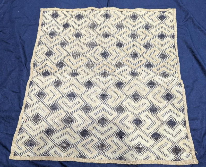 Vintage African Kuba Showa Bark Cloth Handstitched Raffia Textile 24x25inches gallery