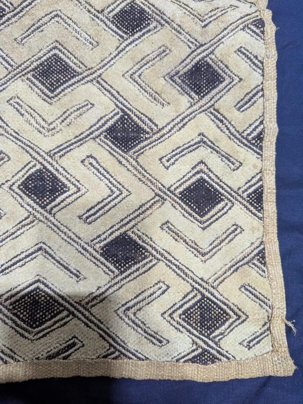 Vintage African Kuba Showa Bark Cloth Handstitched Raffia Textile 24x25inches gallery