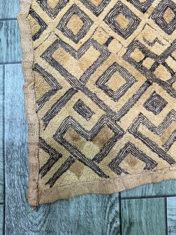 Vintage Beautiful Hand Woven African Raffia Congo Cloth Textile 50x50 Cm gallery