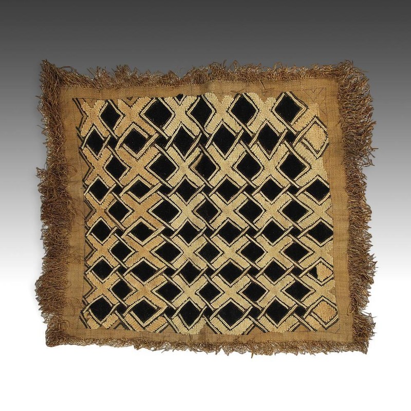 KUBA SHOOWA PRESTIGE PANEL CUT PILED RAFFIA D. R. OF CONGO CENTRAL AFRICA 20TH C
