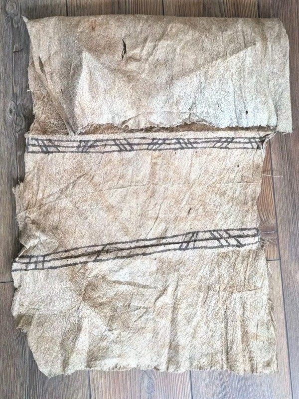 VERY RARE AFRICAN M'BUTI PYGMY NATIVE PAINTING TEXTILE BARK LOIN CLOTH DR CONGO gallery