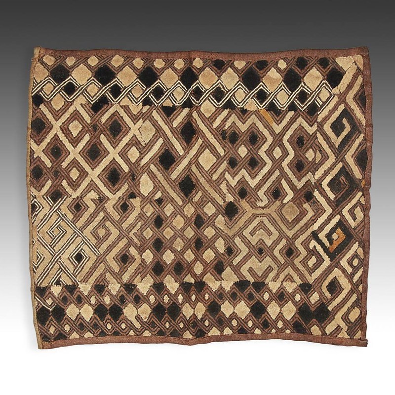 KUBA SHOOWA PRESTIGE PANEL CUT PILED RAFFIA D. R. OF CONGO CENTRAL AFRICA 20TH C