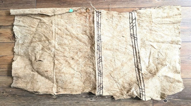 VERY RARE AFRICAN M'BUTI PYGMY NATIVE PAINTING TEXTILE BARK LOIN CLOTH DR CONGO gallery