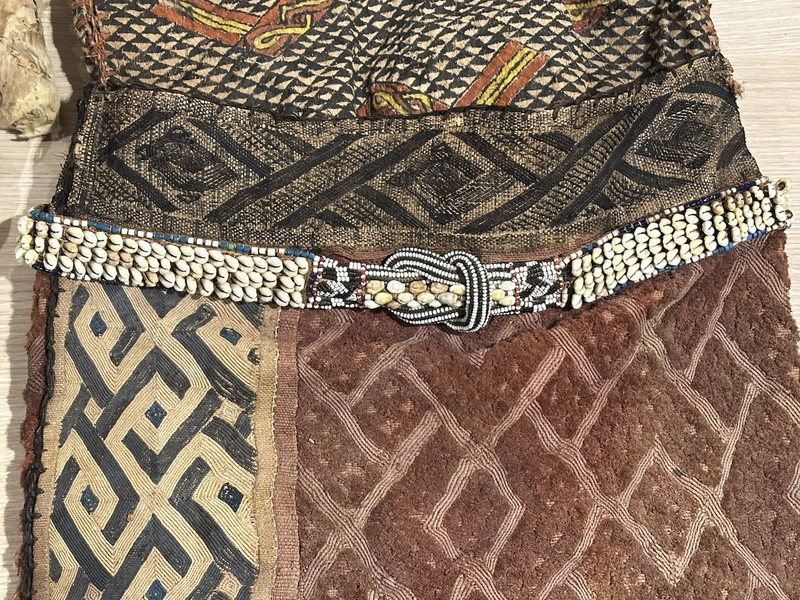 251224 - Extremly rare African Kuba Bark Cloth Dance Costume - Congo. gallery