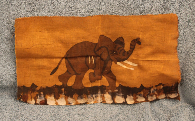 Batik Fabric Art Elephant 11-1/4″x6-1/4″