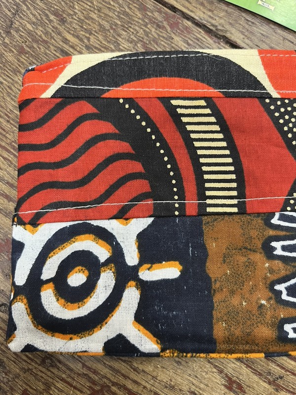 NWT Timbali Crafts Hand Crafted Swaziland Africa Tribal Print Zippered Pouch gallery