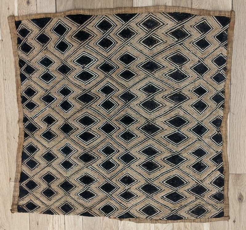 AFRICAN ORIGINAL KUBA RAFFIA CLOTH PANEL TEXTILE CURRENCY KASSAI SHOOWA DRCONGO