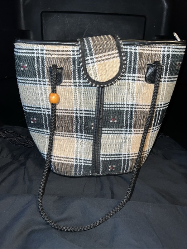 10”x10” Woven Handmade Kenya Brown And Tan. Never Used