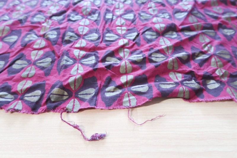 Vintage African Ankara Wax Print Fabric - Magenta Plum Geometric 200" x 42" gallery