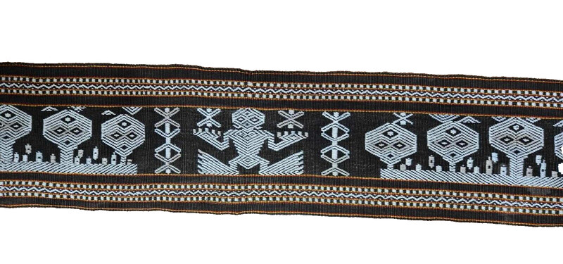 57x7,5"Indonesian Ikat fabric, handwoven , textile art