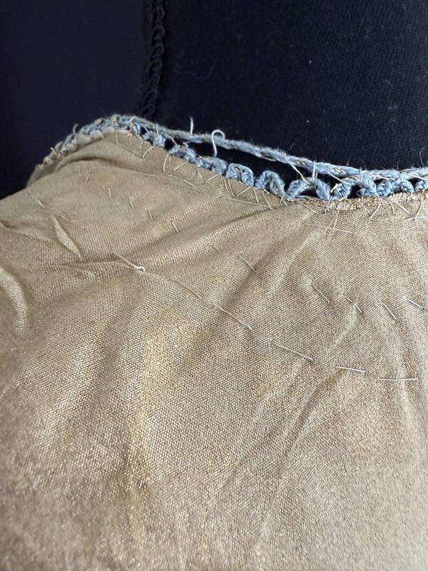 Antique Moroccan Fez Brocade Kaftan - Early 20th C Gold Silk Khrib Takchita Gown gallery