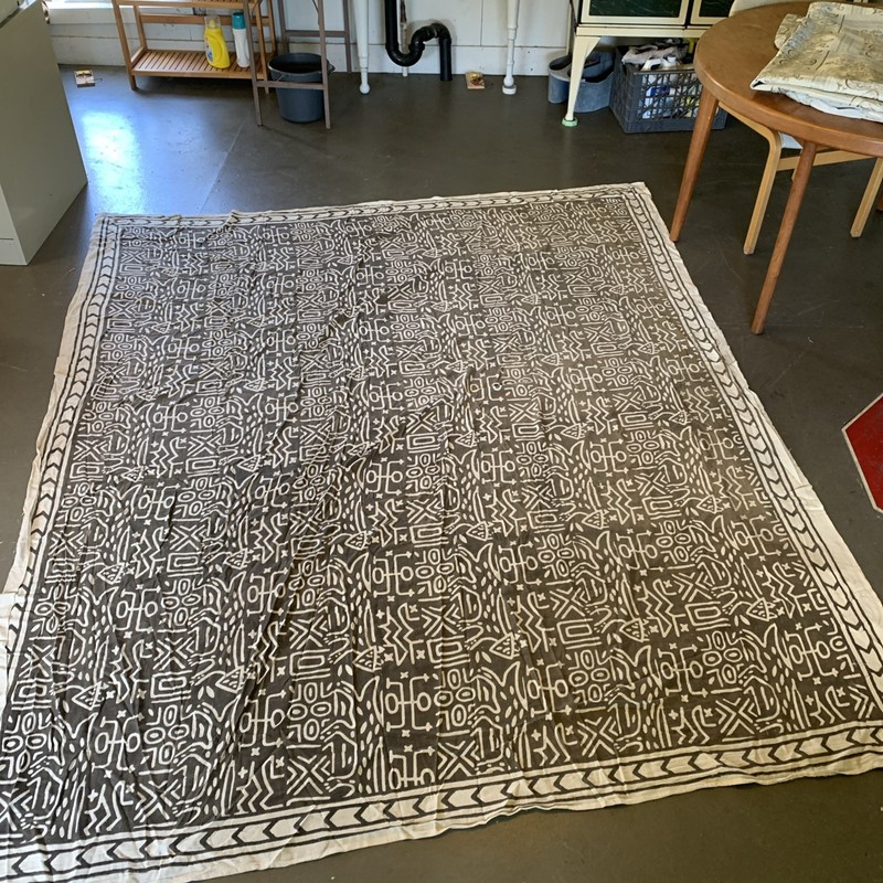 African Textile Art Cloth | Geometric Pattern | 8 x 7 feet