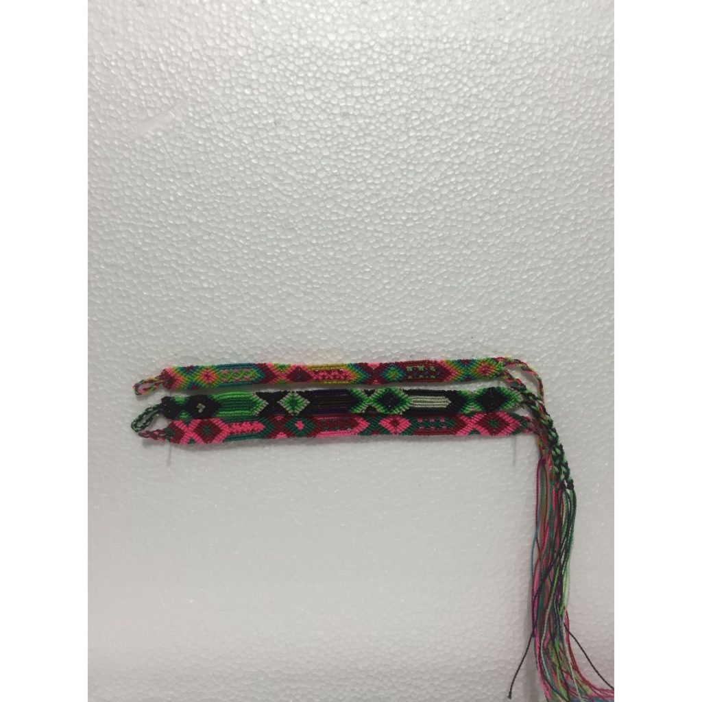 Pulsera artesanal estilo cadena - Imagen 1