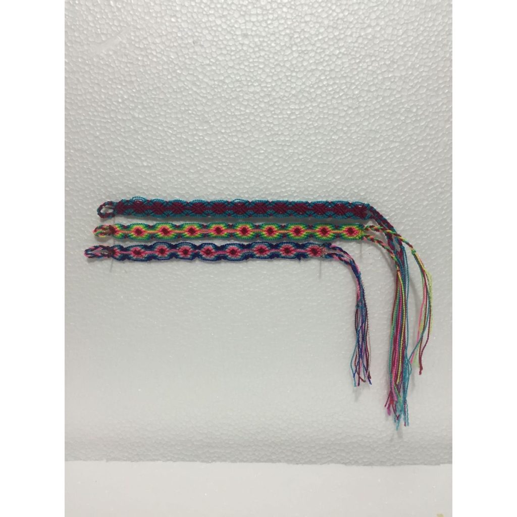 Pulsera artesanal multicolor (mediana) - Imagen 2