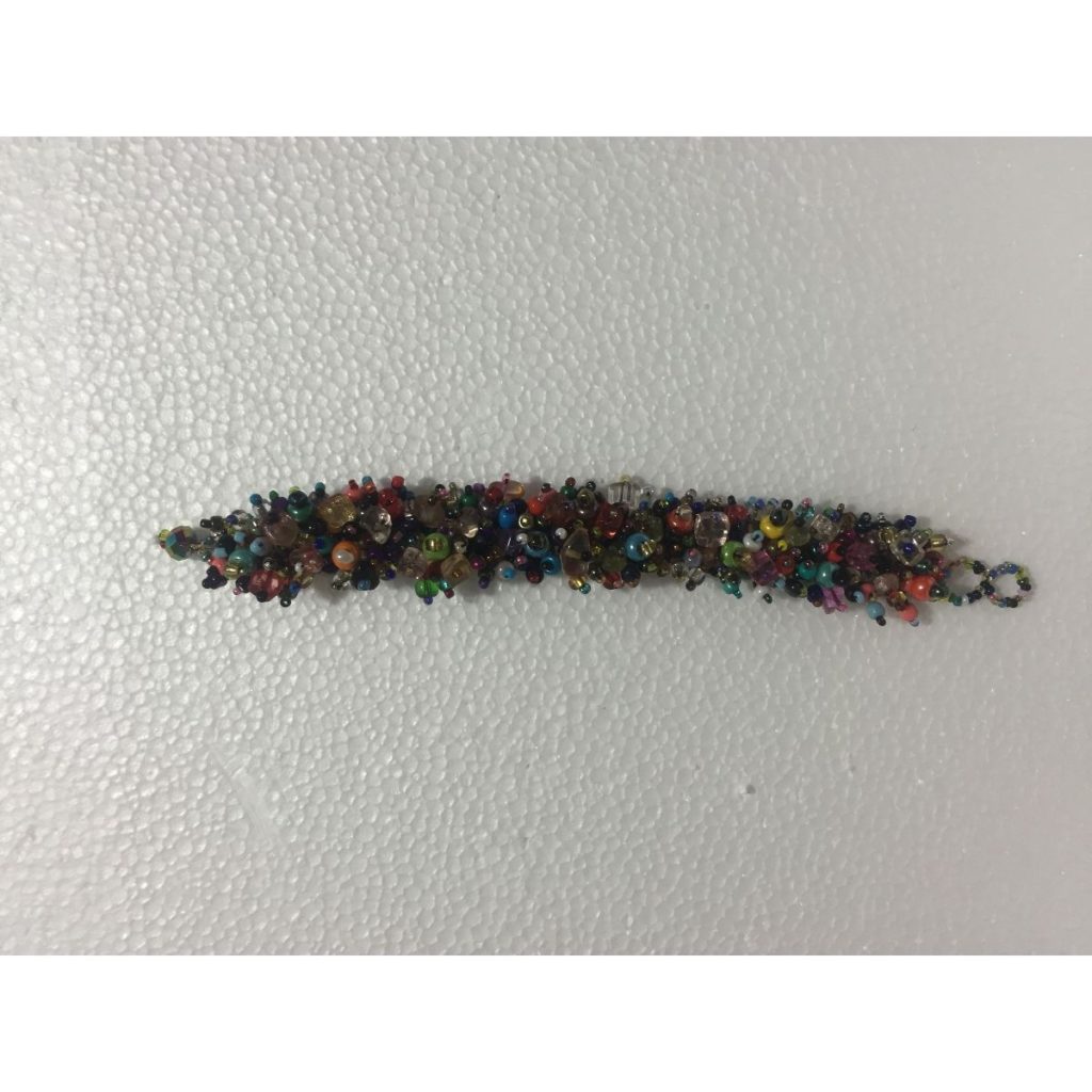 Pulsera artesanal chaquira (chica) - Imagen 2