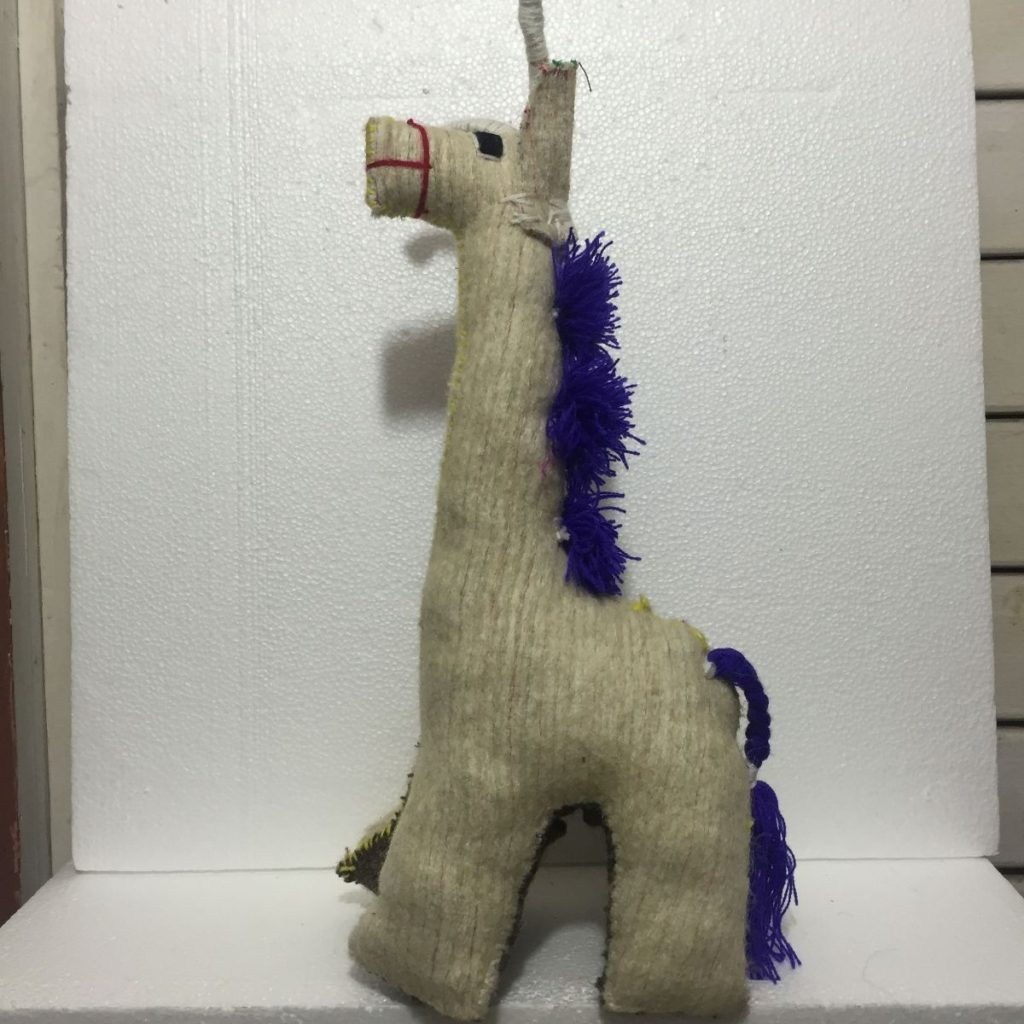 Peluche artesanal hecho de lana (mediano) - Imagen 3